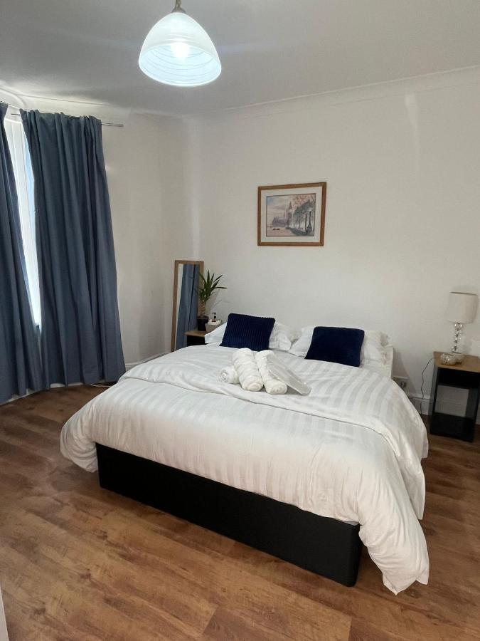 Park View Homestay Barking  Kültér fotó