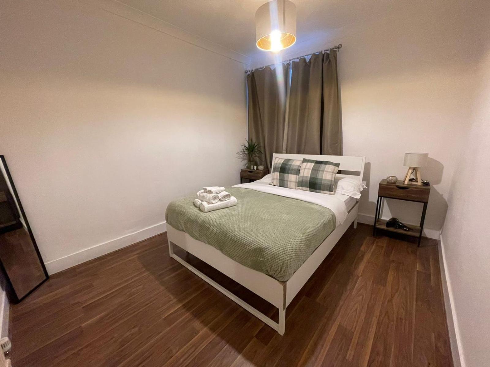 Park View Homestay Barking  Kültér fotó
